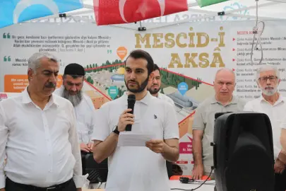 BTÜ'lü öğrenciler Filistin için nöbette