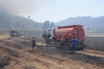 Muğla'da tarım arazisinde çıkan yangın ormana sıçradı (2)