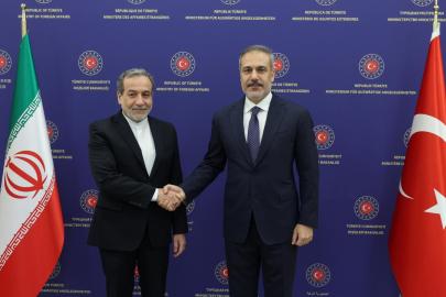 Bakan Fidan İranlı mevkidaşı ile görüştü