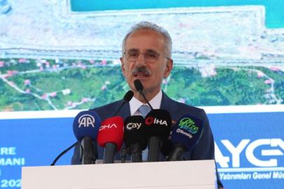 Bakan Uraloğlu: İyidere Lojistik Limanı yüzde 82 fiziki gerçekleşme seviyesine ulaştı