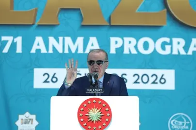 Erdoğan Malazgirt’te konuştu... Türkiye’nin kutlu yürüyüşünü kimse durduramaz
