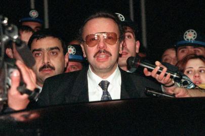 Eski Bakan Denizolgun'un mezarı açıldı