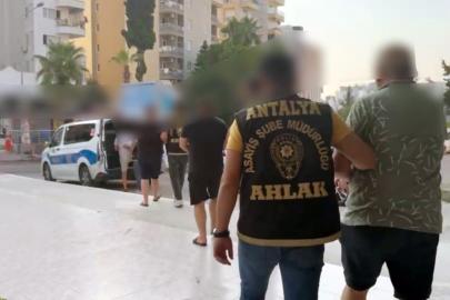 Fuhuş operasyonunda 14 mağdur kadın kurtarıldı, 3 tutuklama