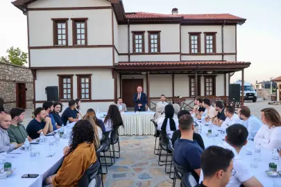Konya Meram'da AK Parti Gençliği ile buluşuldu