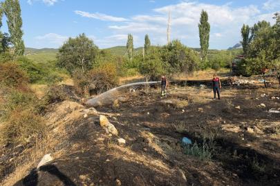 Kuru otluk alandaki yangında 30 dönüm arazi zarar gördü