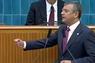 Özgür Özel'den TBMM'de ilk grup, 'YENİ' mesaj
