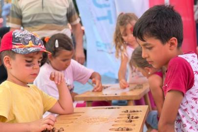 TÜGVA'nın meydan şenlikleri 500 binden fazla çocuğa ulaştı